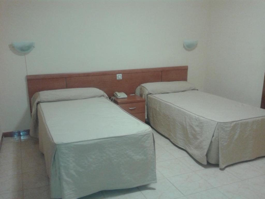 Hotel Los Hermanos Ocaña Quarto foto