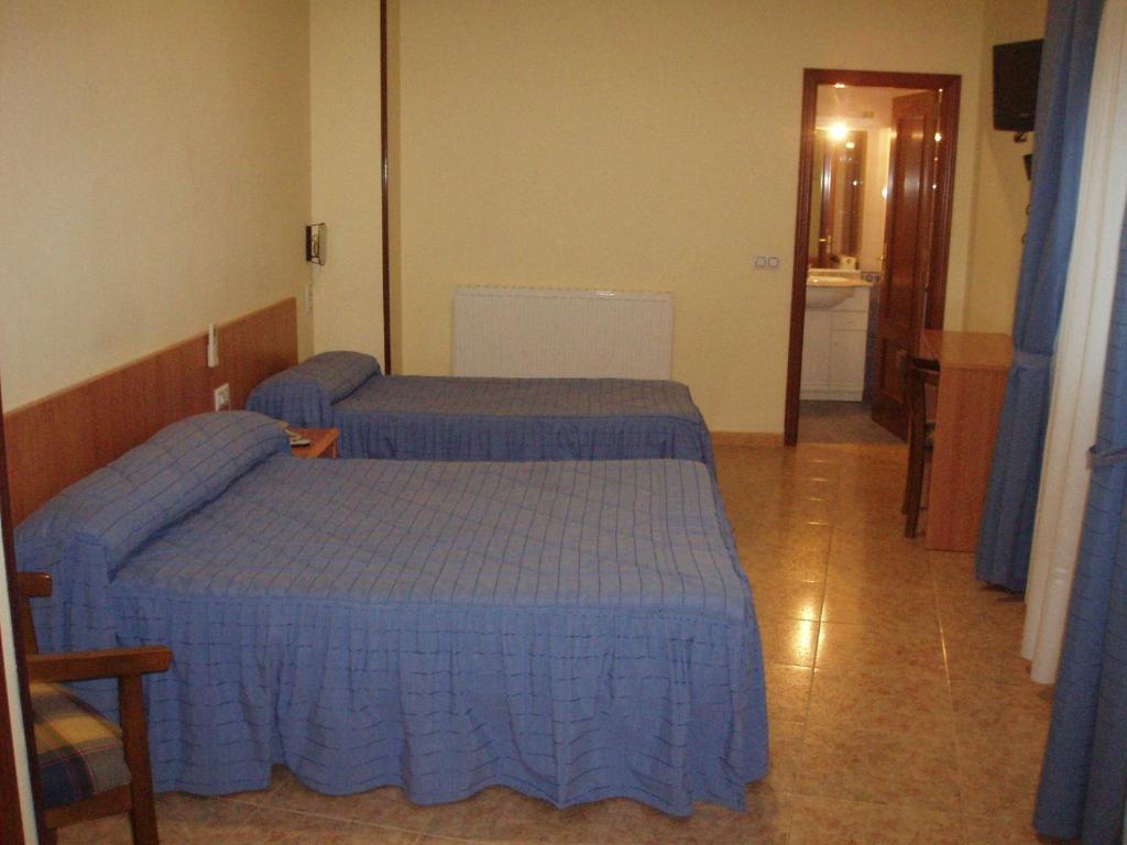 Hotel Los Hermanos Ocaña Quarto foto