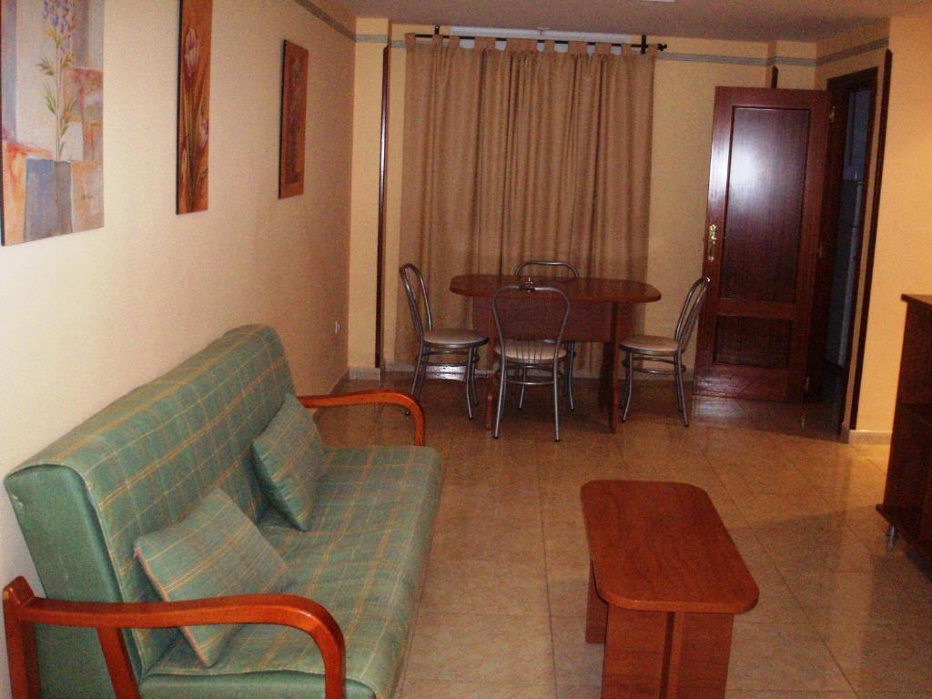 Hotel Los Hermanos Ocaña Quarto foto