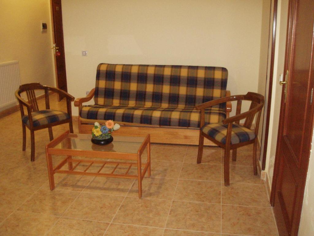 Hotel Los Hermanos Ocaña Quarto foto